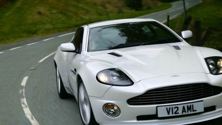 Aston Martin Vanquish 2007 In White Color