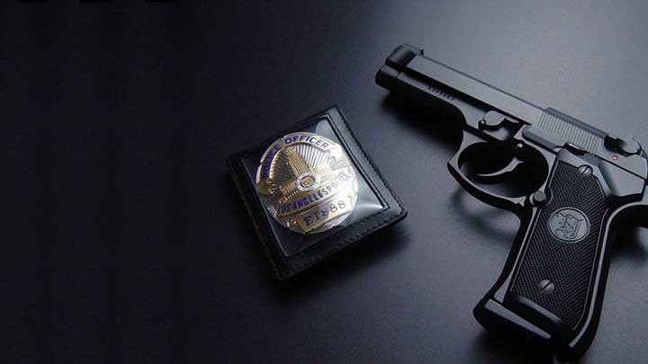 Los Angels Police Gun With Badge
