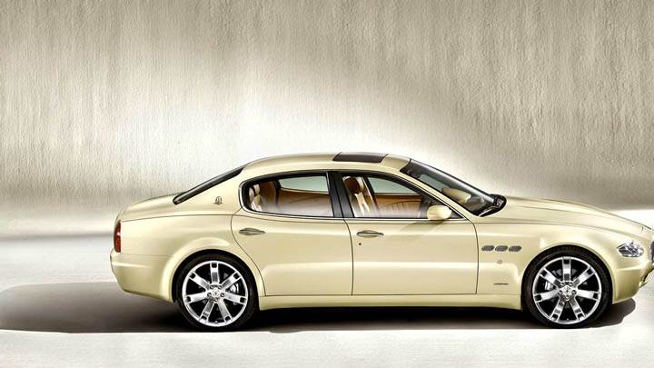 Maserati Quattroporte Collezione Cento Hr Side Pose