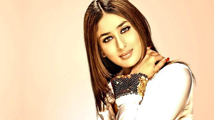 Kareena Kapoor Smiling And Cute Face