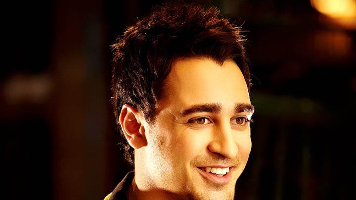 Imran Khan Smiling In Movie I Hate Luv Storys