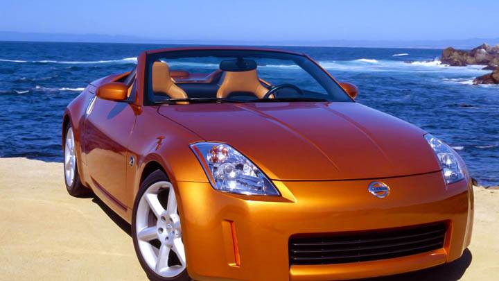 Nissan Open Car Near Beach