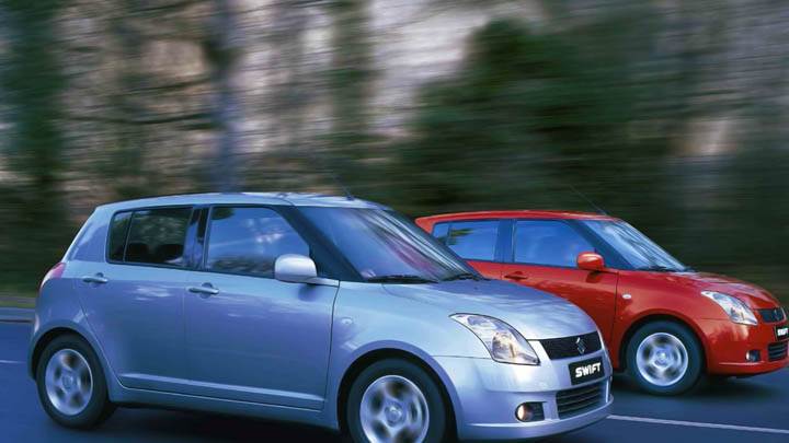 Suzuki Swift Red And Blue Sport Car Racing