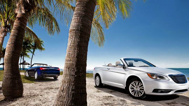 2011 Chrysler 200 Convertible Near Beach