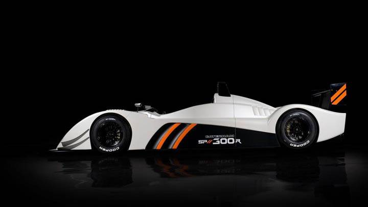 Caterham Lola-SP300R Side View