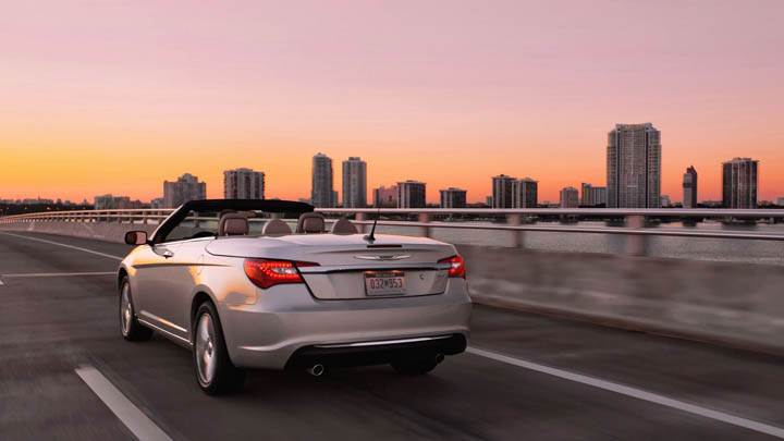 Chrysler 200 Convertible 2011 Running on Highway