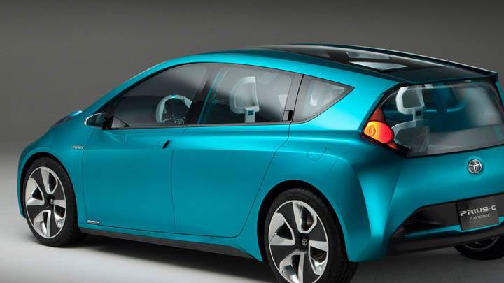 Toyota Prius c Concept Back Pose