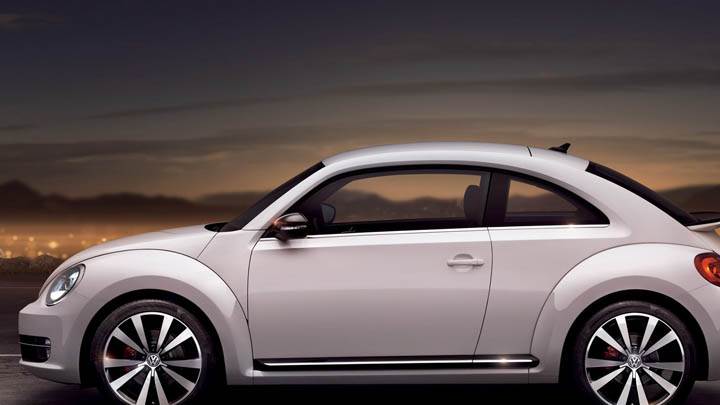 Side View of Volkswagen Beetle 2012