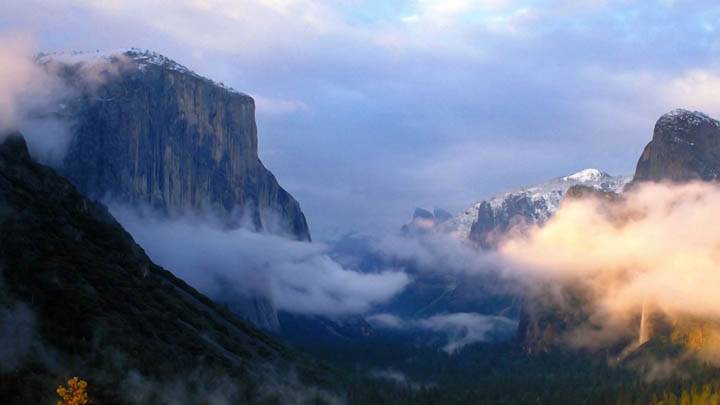 Afternoon Light Falls On The Valley Yosemite National Park California