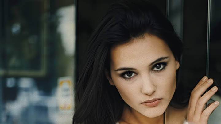 Virginie Ledoyen Face Closeups Outside Cafe