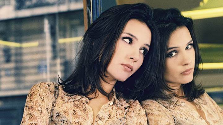 Virginie Ledoyen Standing With Mirror