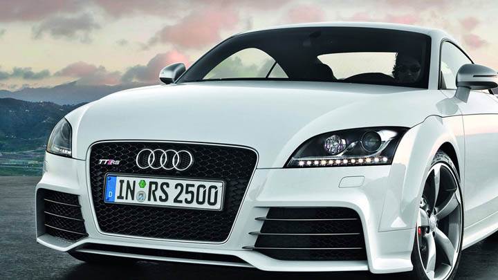 Audi TT-RS – Front Headlights
