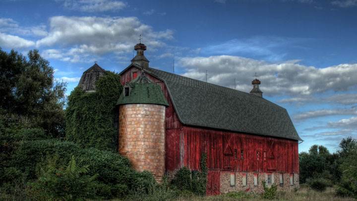 Red Old House