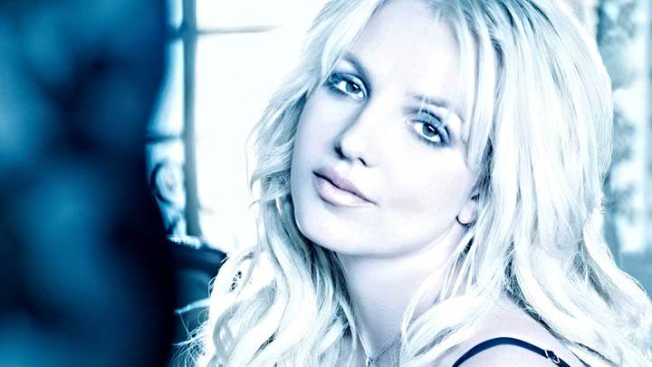 Britney Spears Lazy Looking Face Closeup