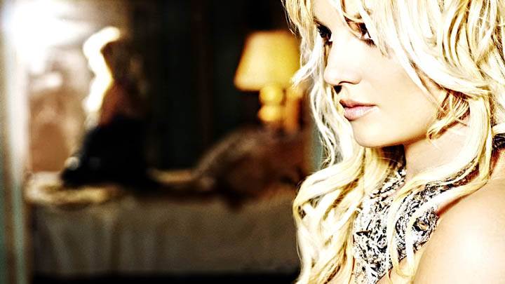 Britney Spears Side Pose Photoshoot in a Room