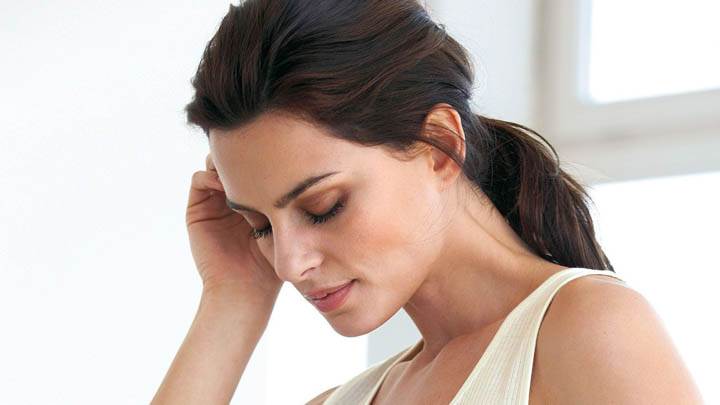 Catrinel Menghia Closed Eyes In White Top Photoshoot