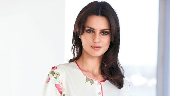 Catrinel Menghia Smiling In White Nighty