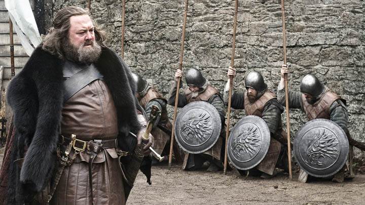 Game Of Thrones – Mark Addy Sword In Hand Photoshoot