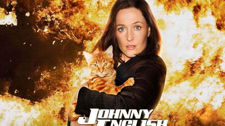 Johnny English Reborn – Gillian Anderson Hugs A Sweet Catty