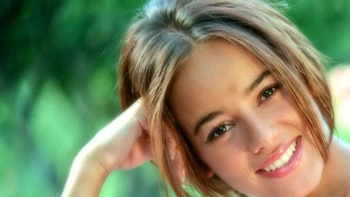 Alizee Jacotey Pink Lips Face Closeup