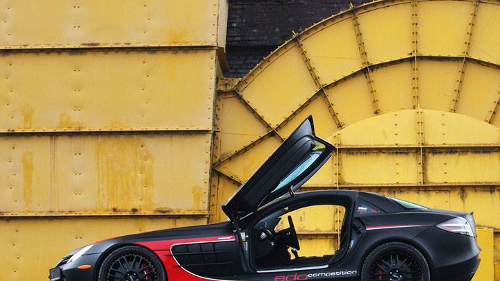 EDO Competition SLR Black Arrow Side Pose