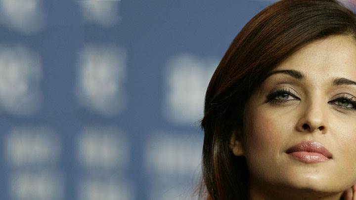 Cutest Face Closeup Of Aishwarya Rai