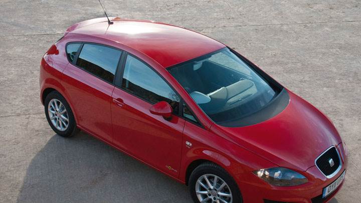 SEAT Ibiza SC SE Copa Front Top View in Red Color
