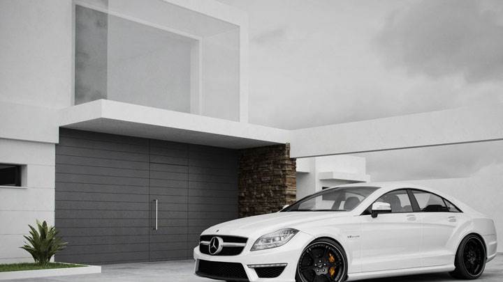 Wheelsandmore Mercedes CLS63 Amg Outside A House