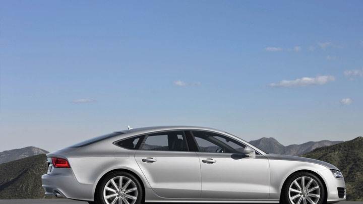 Audi A7 Sportback 2011 Side Pose Near Mountains