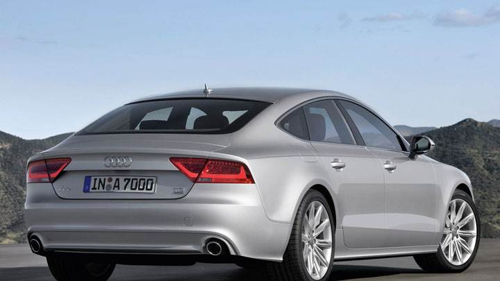 Back Side Pose of Audi A7 Sportback in Silver