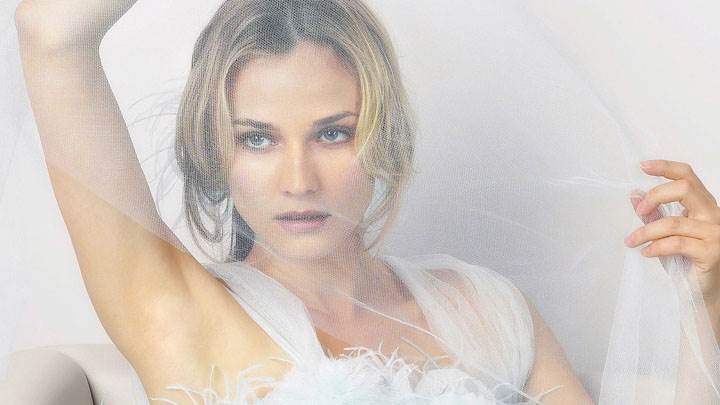 Diane Kruger Sitting Pose In White Dress