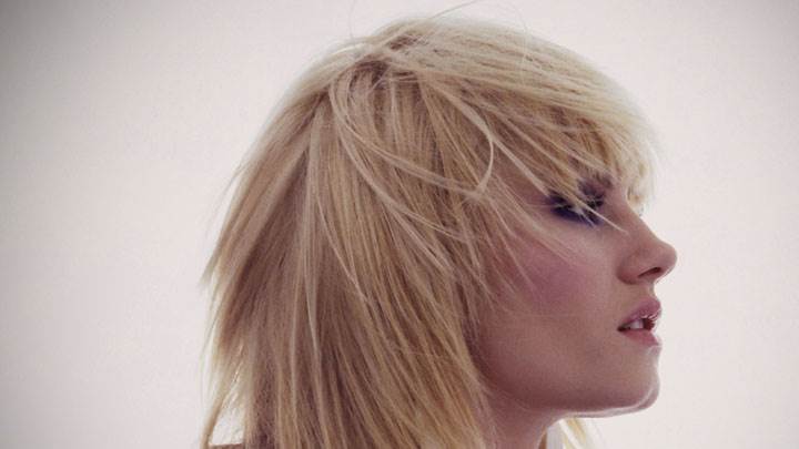Elisha Cuthbert Golden Hair Side Face Closeup