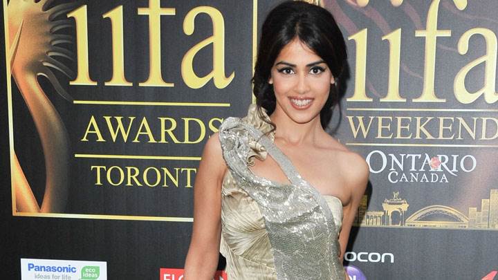Genelia D’souza Smiling at Iifa Awards