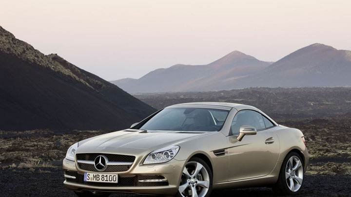 Golden Mercedes-Benz SLK 350 Front Side View