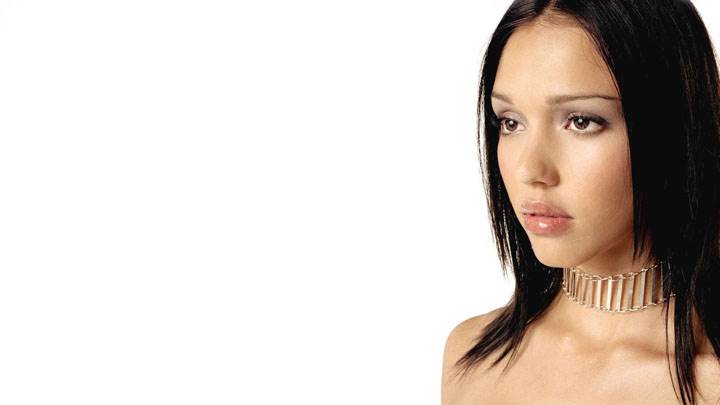 Jessica Alba Sad Side Pose