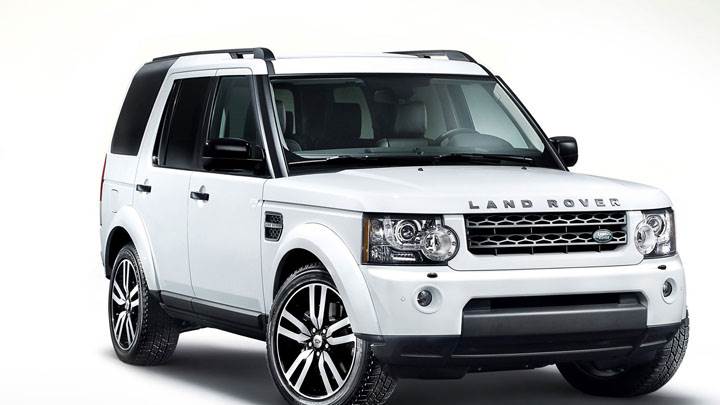 Land Rover Discovery in White Side Front Pose