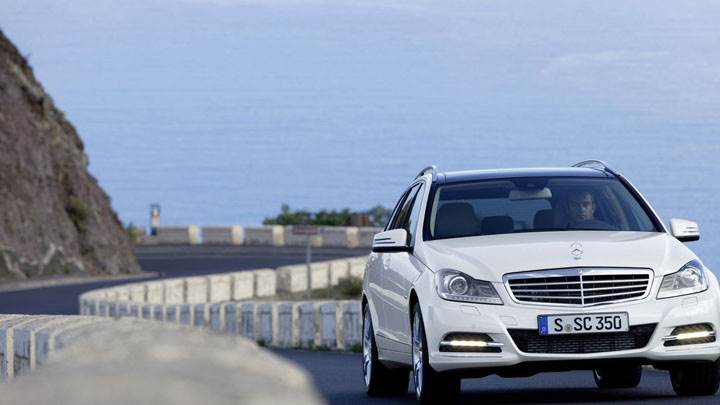 Mercedes-Benz C-Class C350 Front on Road