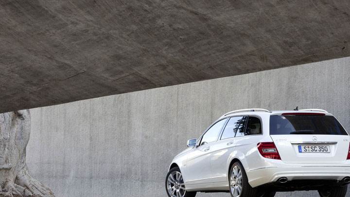 Mercedes-Benz C-Class C350 Side Back View