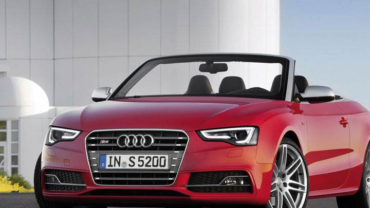 Red Color 2012 Audi S5 Cabriolet Front View