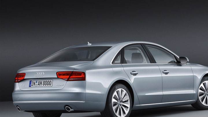 Side Back Pose of 2012 Audi A8 Hybrid