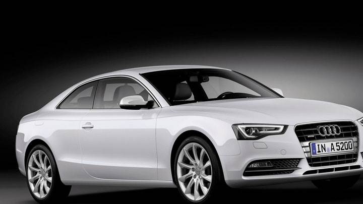 Side Front Pose of 2012 Audi A5 Coupe
