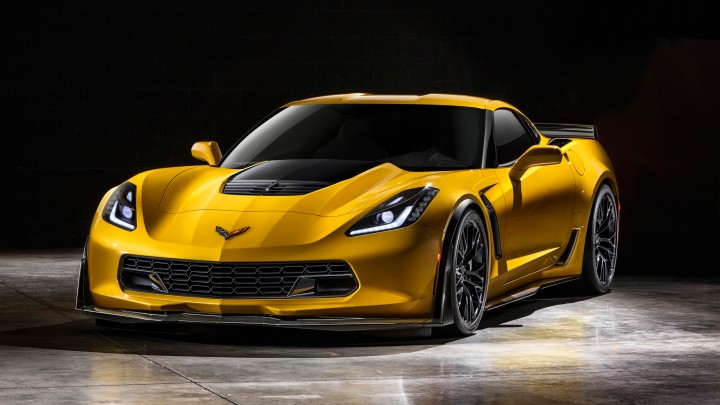 Super Car 2015 Chevrolet Corvette Z06 Front View